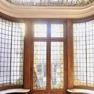 Alfred Labille, verrière verticale type bow-window en verre peint, 1913