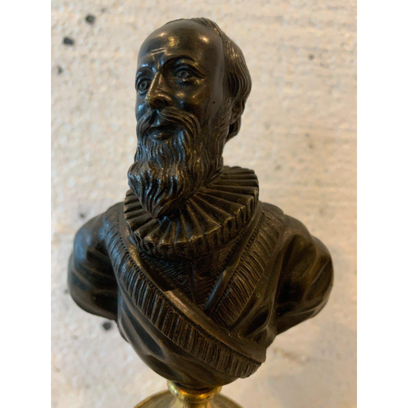 Pair of Napoleon III busts "Henri IV and the Duke of Sully" chased bronze, 19th century