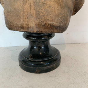 Théophile Rousseau, terracotta buste van een jong meisje, 20e eeuw