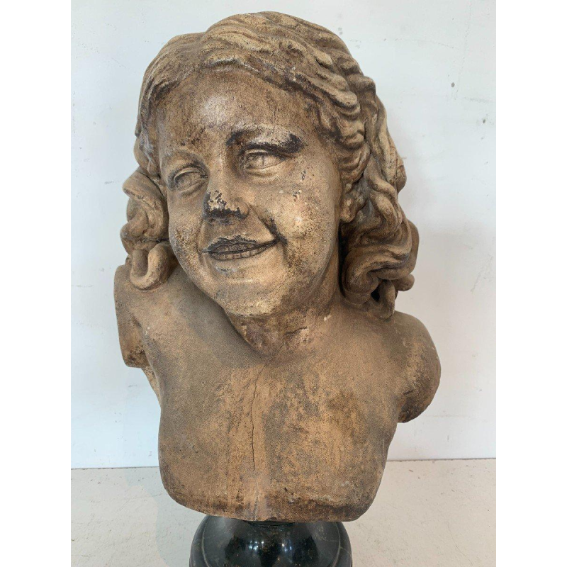 Théophile Rousseau, terracotta buste van een jong meisje, 20e eeuw