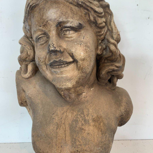 Théophile Rousseau, terracotta buste van een jong meisje, 20e eeuw