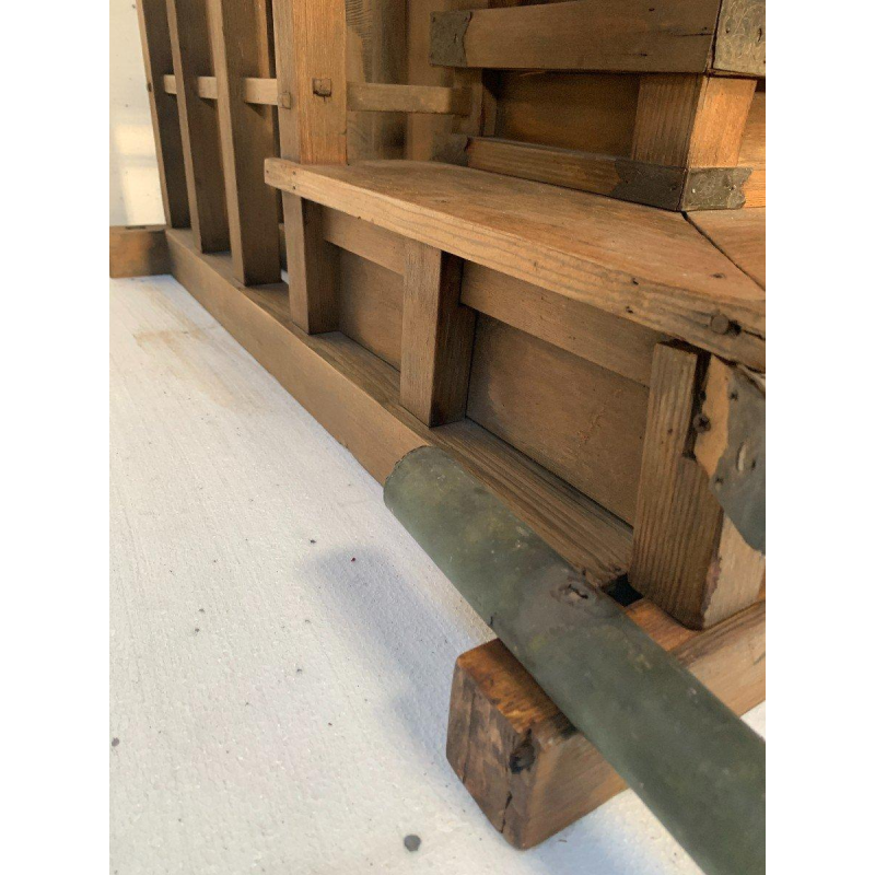 Maquette monumentale, Temple japonais en bois, architecture shinto chamaniste, XXᵉ siècle