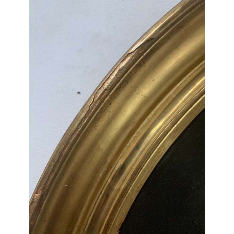 Een paar voorouderportretten, olieverf op doek in vergulde ovale lijsten, 19e eeuw.