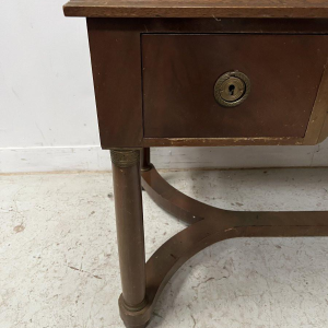 Bureau de style Empire en acajou et placage, XXᵉ siècle