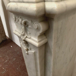 Regency style fireplace in white Carrara marble, 19th century