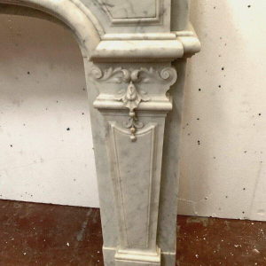 Regency style fireplace in white Carrara marble, 19th century