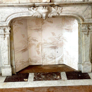 Open haard in Regency-stijl van wit Carrara-marmer, 19e eeuw.