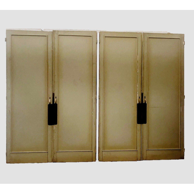 Suite de quatre portes de passage en sapin massif, XIXᵉ siècle