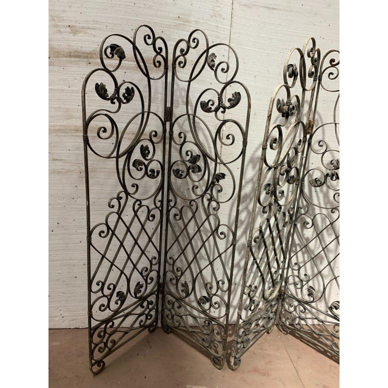Wrought iron four-leaf partition or screen, 20th century
