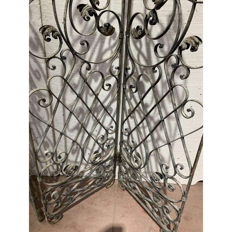 Wrought iron four-leaf partition or screen, 20th century