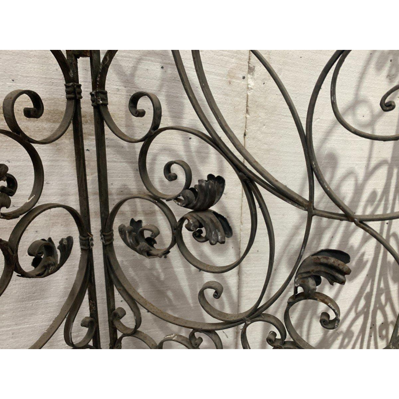 Séparation ou claustra à quatre vantaux en fer forgé, XXᵉ siècle