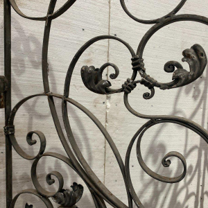 Wrought iron four-leaf partition or screen, 20th century