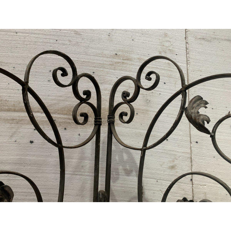 Wrought iron four-leaf partition or screen, 20th century