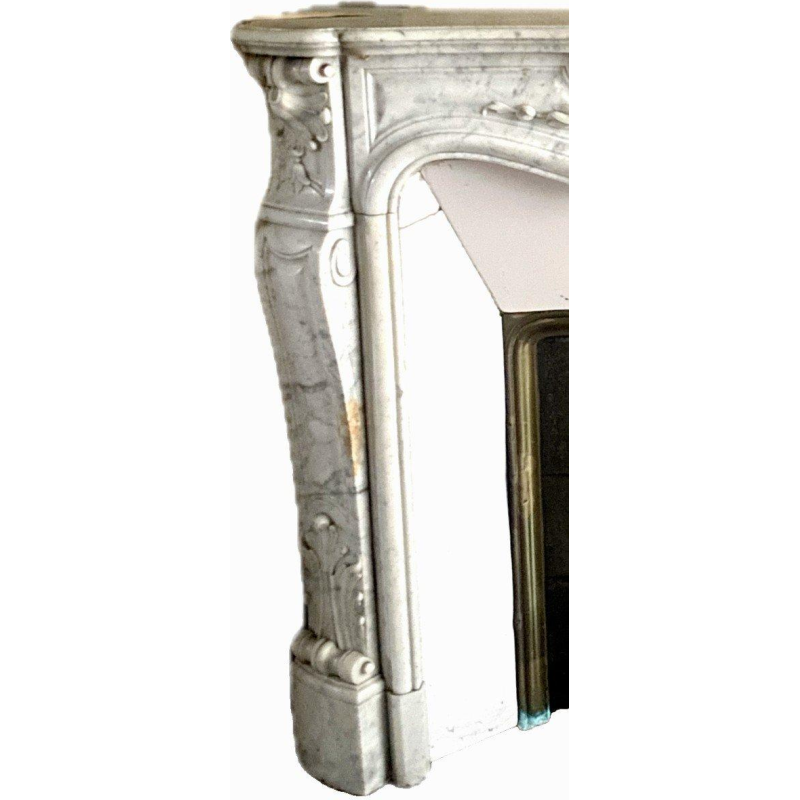 Open haard in Lodewijk XV-stijl van wit Carrara-marmer, 19e eeuw.