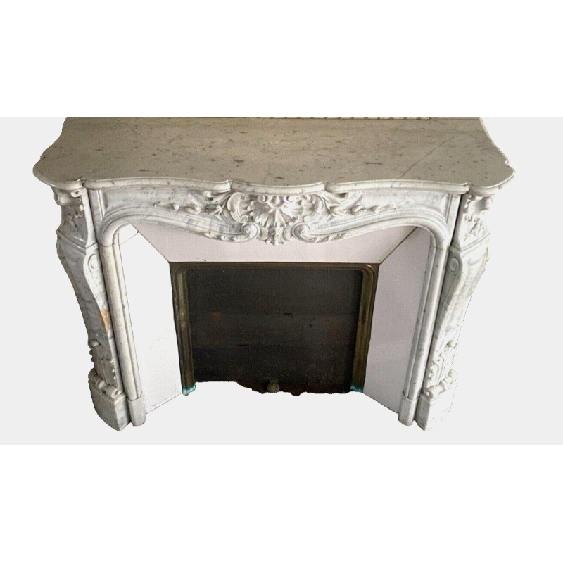 Louis XV style fireplace in white Carrara marble, 19th century