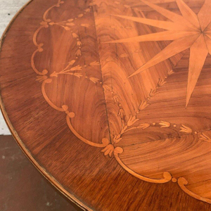 Lodewijk XVI-stijl sokkeltafel, marqueterie van palissanderhout en palissander, 20e eeuw