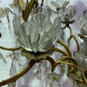 Lustre cage à seize lumières, pampilles et coupelles de cristal, XIX siècle