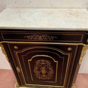 Consoletafel in Napoleon III-stijl, uitgevoerd in hout en messing marqueterie, 19e eeuw.