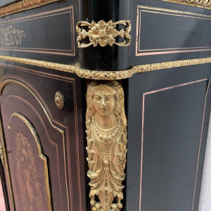 Consoletafel in Napoleon III-stijl, uitgevoerd in hout en messing marqueterie, 19e eeuw.