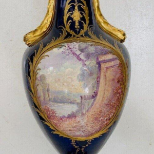 Sèvres Porcelain Manufactory (Eugène Canelle) polychrome covered vase with gold highlights, 20th century