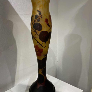 DAUM Large vase - Nancy - Cross of Lorraine Aux Capucines - Circa 1905