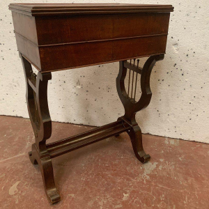 Napoleon III walnut and walnut veneer worktable, 19th century
