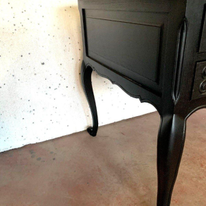 Bureau de style Régence en chêne à patine noire, XX siècle