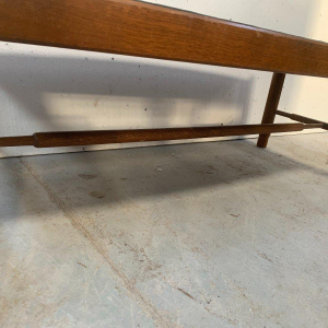 Table basse de salon en chêne, plateau d’ardoise, Design années 1970s