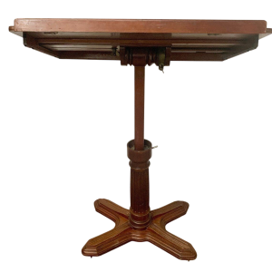 Serveertafel met een draai- en schuifmechanisme, mahoniehout in Louis-Philippe-stijl, 19e eeuw.