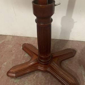 Serveertafel met een draai- en schuifmechanisme, mahoniehout in Louis-Philippe-stijl, 19e eeuw.