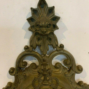 GAILLIAU – NEUT, wall-mounted cartel clock, chased bronze with mascaron decoration, 19th century