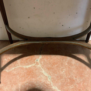 Table desserte à double plateau de style Louis XVI en acajou, XIXᵉ siècle