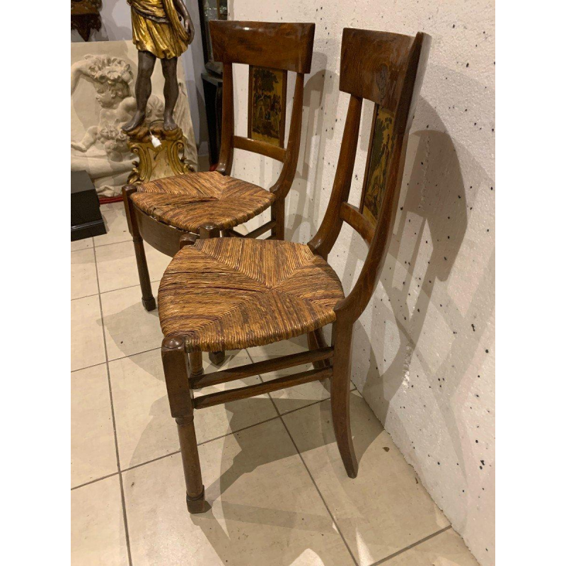 Een paar stoelen uit de Empire-periode, 19e eeuw.