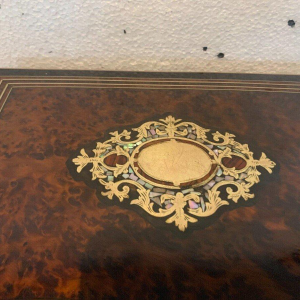 Complete drankkast van Boulle, in Napoleon III-stijl, met marqueterie, 19e eeuw.