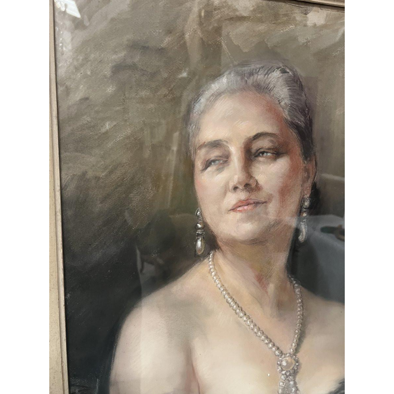 Yves Diey, portrait en buste d'une élégante aux épaules dénudées, pastel sur papier, XX siècle