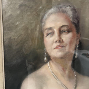 Yves Diey, portrait en buste d'une élégante aux épaules dénudées, pastel sur papier, XX siècle