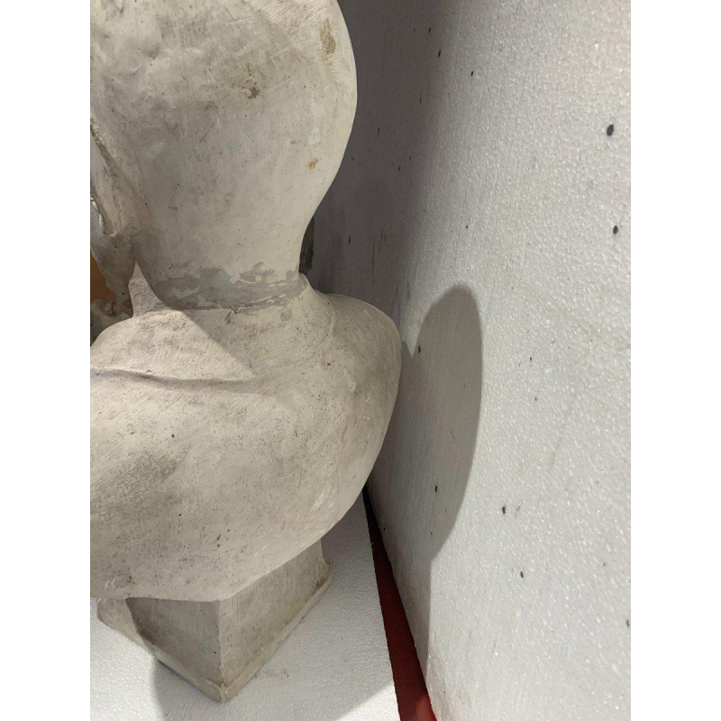 Sculpture "Buste de notable" preuve en plâtre sculpté, XX siècle