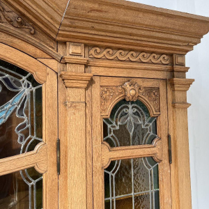 Double-bodied display bookcase in solid oak and stained glass, 20th century
