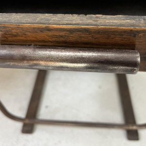 Bureau design en tube d'acier et plateau bois, XX siècle