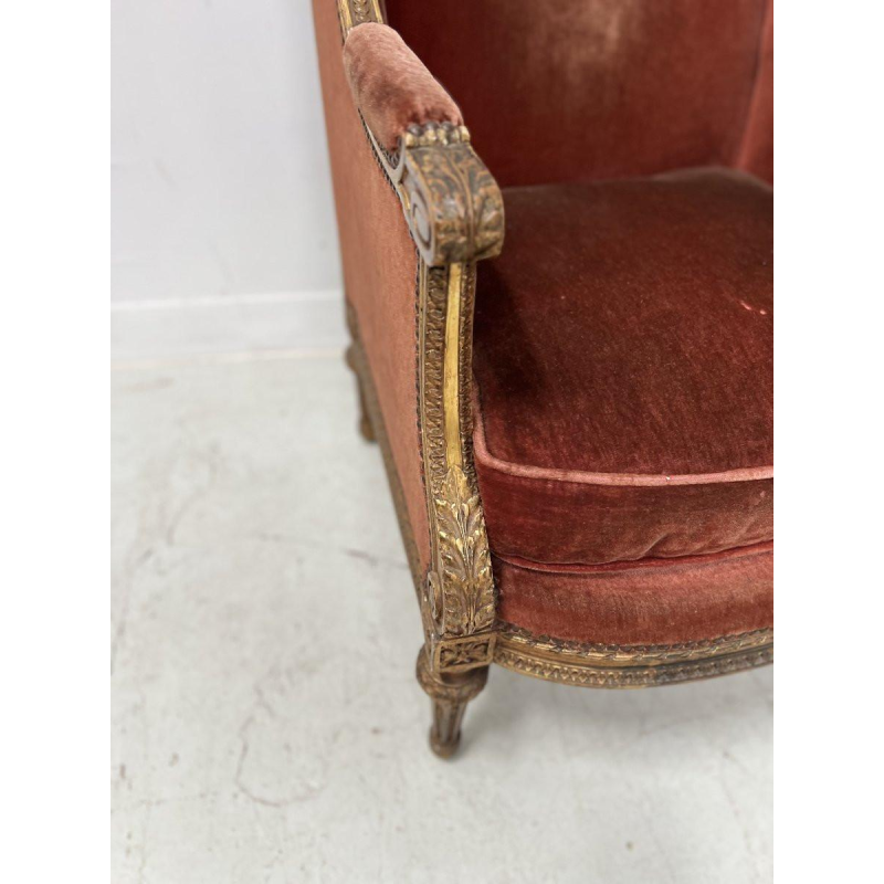 Paire de bergères à oreilles, style Louis XVI, bois doré, début XXᵉ siècle