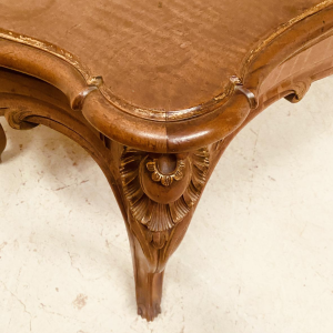 Notenhouten bureau in Lodewijk XV-stijl, eind 19e eeuw