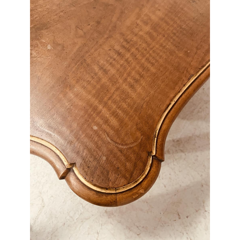 Bureau de style Louis XV en noyer, fin du XIXᵉ siècle