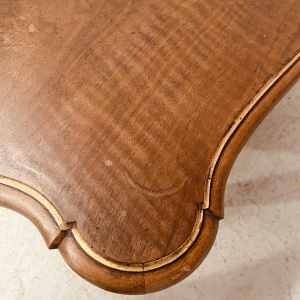 Bureau de style Louis XV en noyer, fin du XIXᵉ siècle