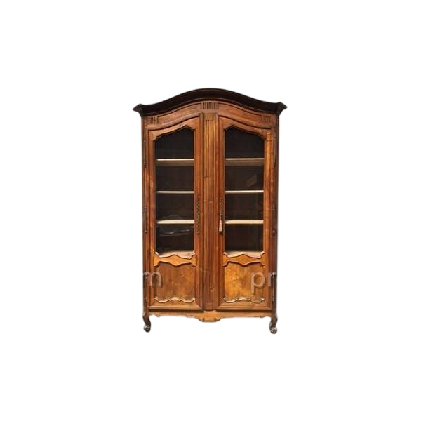 Vitrine de style Louis XV en noyer massif, XVIIIᵉ siècle