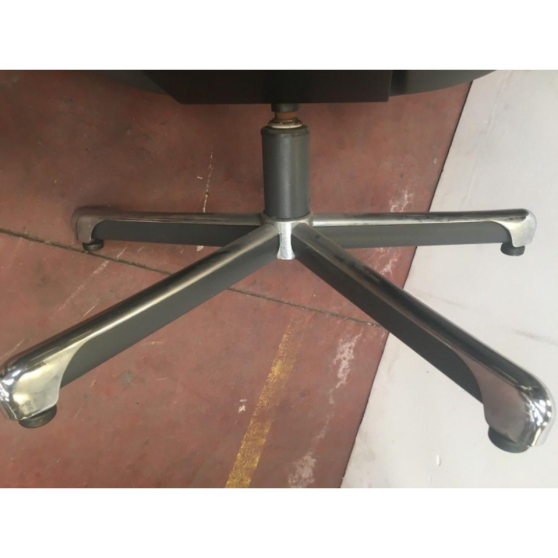 Strafor, paar draaibare directiestoelen, ca. 1970-1980