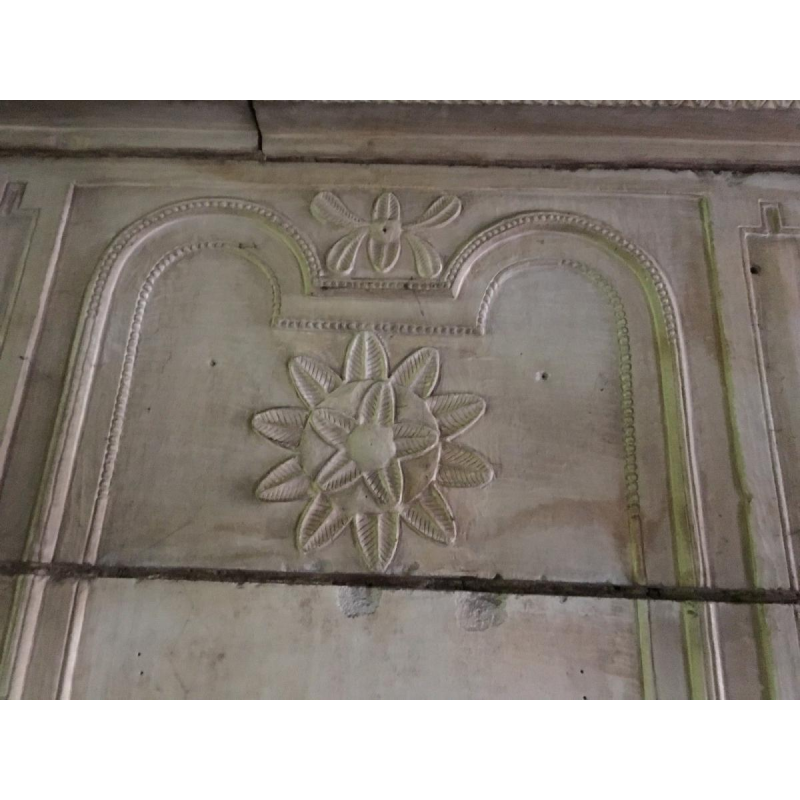 Antieke open haard met schoorsteenmantel, Bourgondische steen, eind 17e – begin 18e eeuw