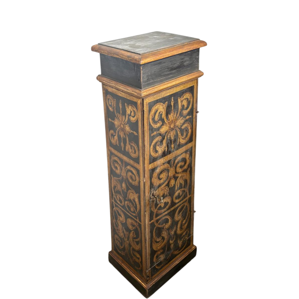 Column or small cabinet in black and gold painted wood, Italy, 19th century