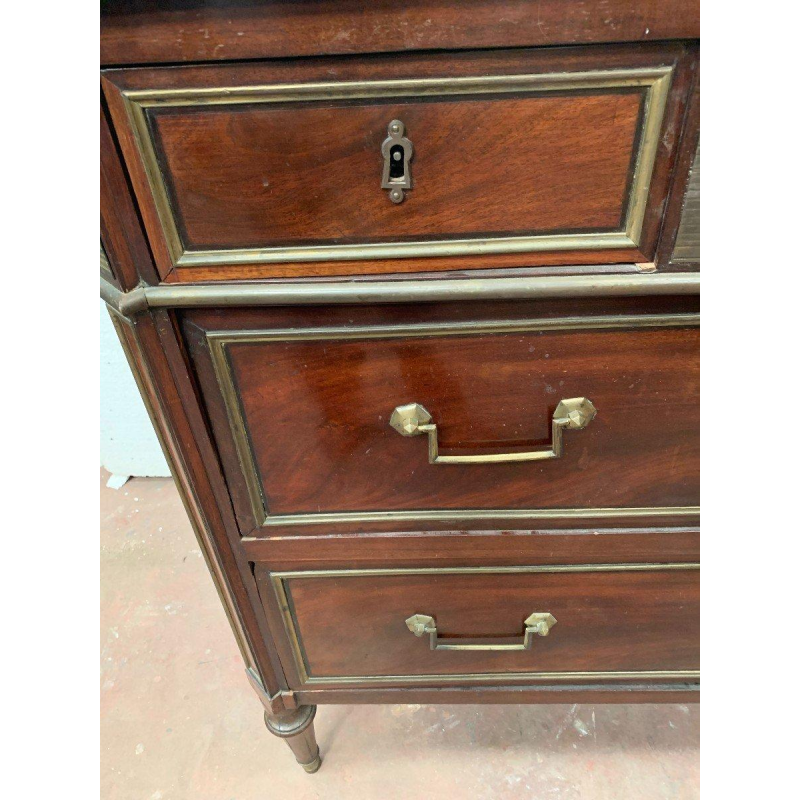 Commode de style Louis XVI en acajou, tablette marbre gris veiné, XIXᵉ siècle