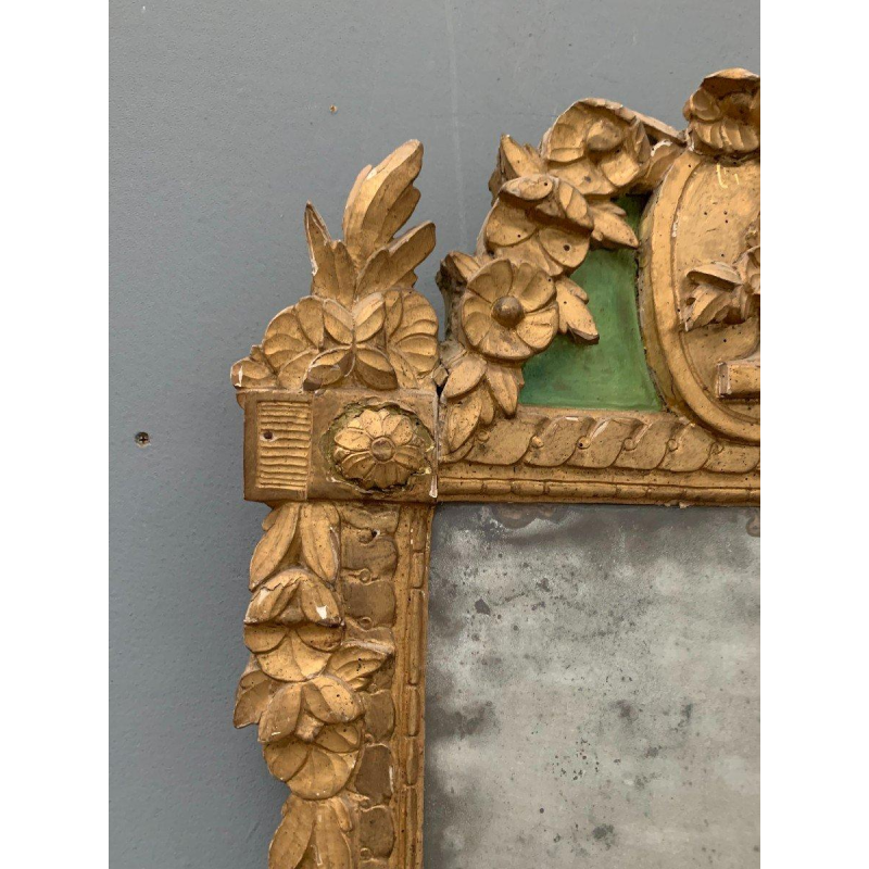 Louis XVI period mirror in giltwood, 18th century
