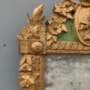 Louis XVI period mirror in giltwood, 18th century